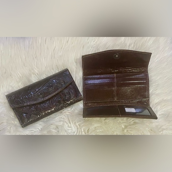 BRAND NEW WITH TAGS Tooled Genuine Leather Western Wallet - Picture 1 of 5